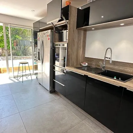 Riviera Close To Center City, Ac, Pool